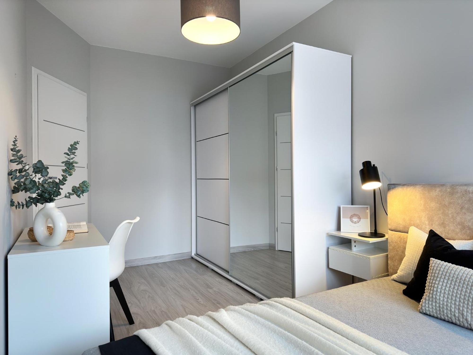 Krakowski Zakatek- Apartament Premium Z Garazem Экстерьер фото